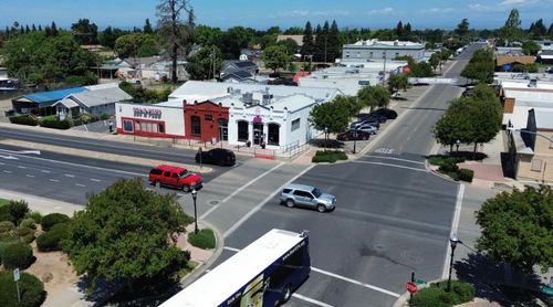 304 F Street, Waterford, CA, 95386 | Card Image