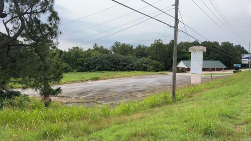 2201 Linwood Dr, Paragould, AR, 72450-6120 | Card Image