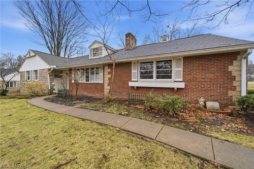3425 Darlington Avenue Nw, Canton, OH, 44708 | Card Image