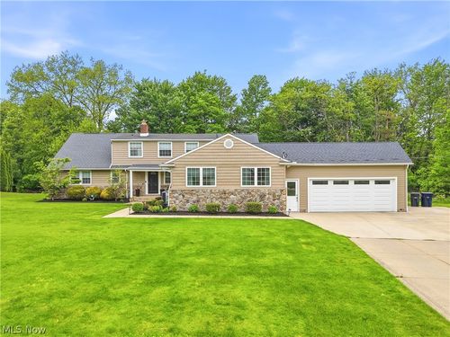 26901 N Woodland Rd, Beachwood, OH, 44122-1758 | Card Image