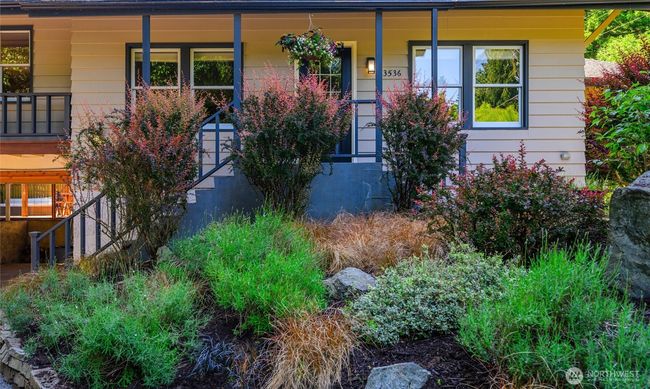 Mature landscaping | Image 4