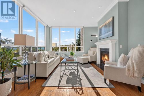410-9 Boardwalk Drive, Toronto (The Beaches), ON, M4L6T1 | Card Image