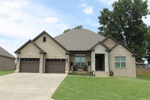 1703 Austin Ln, Paragould, AR, 72450-7227 | Card Image