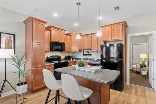 202-2017 Tyson Green Ave, Tallahassee, FL, 32310-4965 | Card Image