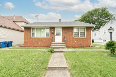 1716 Oakland Avenue, House other with 2 bedrooms, 2 bathrooms and 2 parking in Crest Hill IL | Image 2