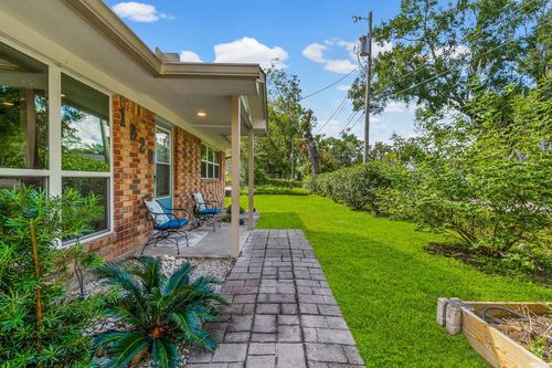1220 Bluebird Ave, Livingston, TX, 77351-2204 | Card Image