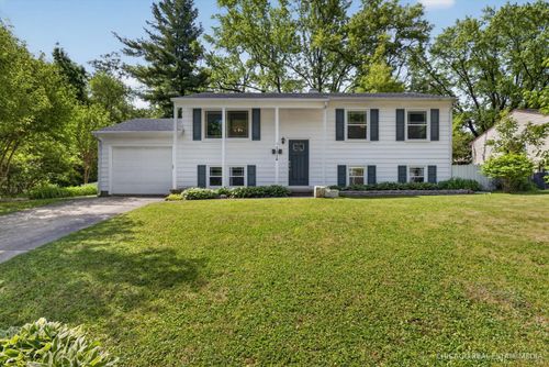 101 W Melody Ln, Woodstock, IL, 60098-2565 | Card Image