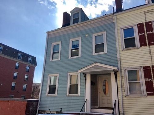 223 W 2nd St, Boston, MA, 02127-1219 | Card Image