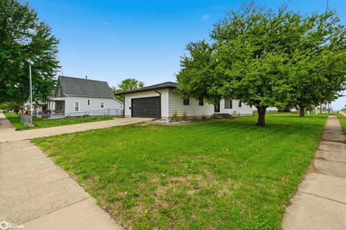 101 Spring St, West Burlington, IA, 52655-1134 | Card Image