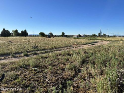 770 W Antelope Run Rd, Paulden, AZ, 86334-3412 | Card Image
