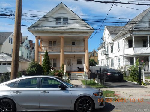 258 S 10th Ave, Mount Vernon, NY, 10550-3746 | Card Image