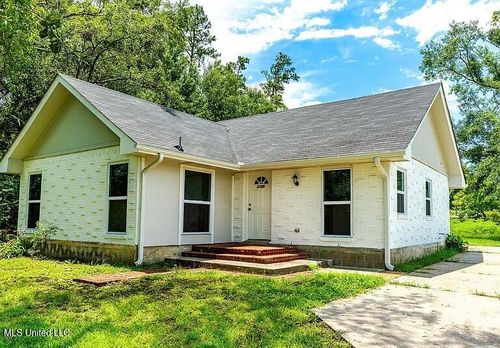 6535 Lakeshore Rd, Bay Saint Louis, MS, 39520-9499 | Card Image