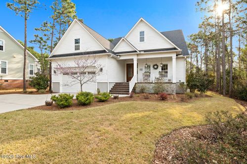 2712 Shady Pine Cir, Southport, NC, 28461-8239 | Card Image