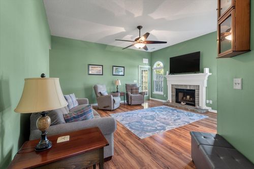 201 Ash Ct, Summerville, SC, 29486-1884 | Card Image