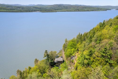 213 Singing Cedars Rd, Orwell, VT, 05760-9611 | Card Image