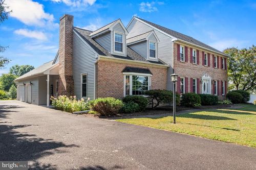 610 King Rd, Limerick, PA, 19468-1561 | Card Image