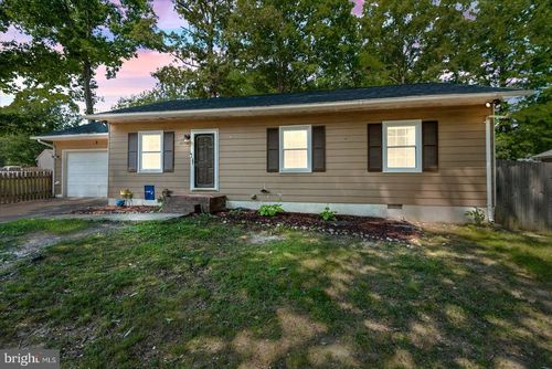 10700 Meadowlark Ln, SPOTSYLVANIA, VA, 22553-7715 | Card Image