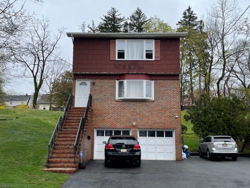 2-95 S Valley Rd, West Orange, NJ, 07052-4427 | Card Image