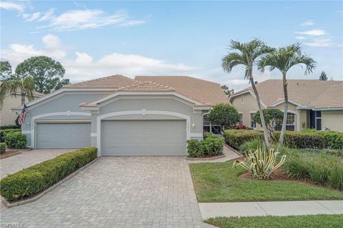 2226 Carnaby Ct, LEHIGH ACRES, FL, 33973-6034 | Card Image