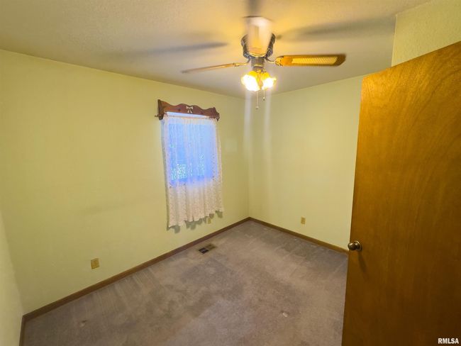 27232 215 Th St, Home with 5 bedrooms, 4 bathrooms and null parking in Canton MO | Image 56