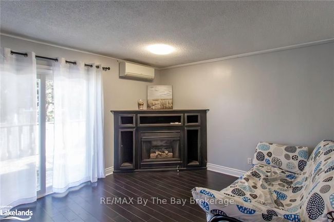 8 - 39 28th St S, Condo with 3 bedrooms, 2 bathrooms and 1 parking in Wasaga Beach ON | Image 10
