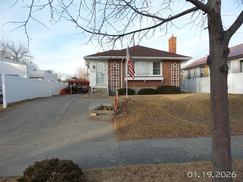 1911 4th Ave N, Great Falls, MT, 59401-2731 | Card Image