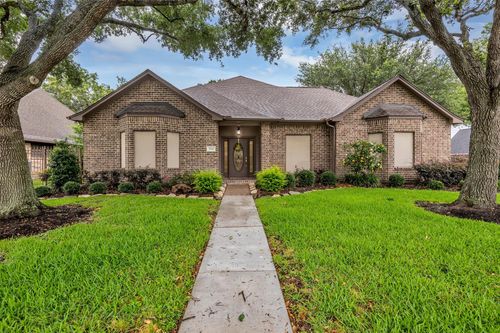 3931 Bolivia Dr, Pasadena, TX, 77504-2505 | Card Image