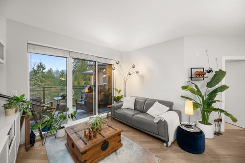 501-3399 Noel Dr, Burnaby, BC, V3J0G8 | Card Image