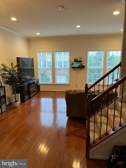 42632 Melville Ter, BRAMBLETON, VA, 20148-4899 | Card Image