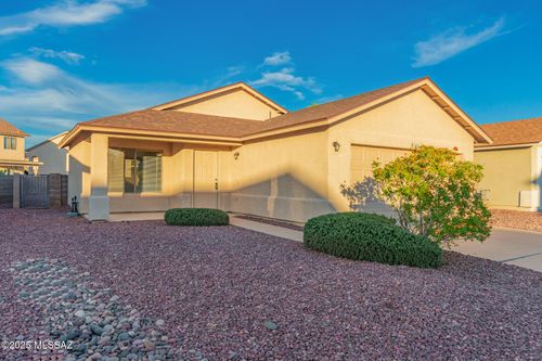 7739 S Lions Spring Way, Tucson, AZ, 85747-5651 | Card Image