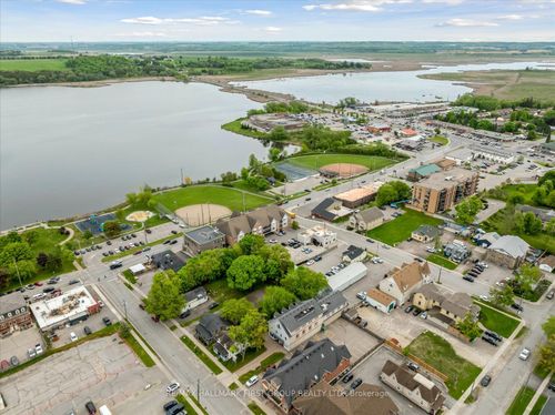 180 Mary St, Port Perry, ON, L9L1C4 | Card Image