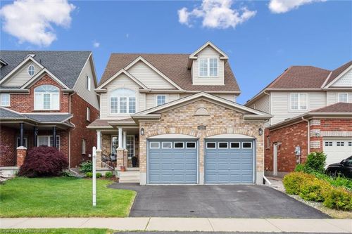 220 Colton Cir, Kitchener, ON, N2A4K2 | Card Image