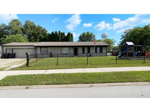 11 Sunset Mnr, Mooresville, IN, 46158-1250 | Card Image