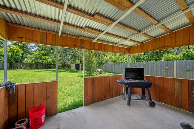 1503 Prather St, House other with 3 bedrooms, 2 bathrooms and 2 parking in Taylor TX | Image 24