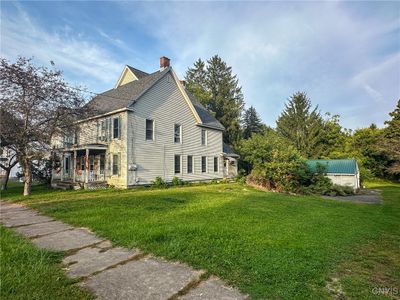 551-553 Main Street, Home with 6 bedrooms, 2 bathrooms and null parking in New Hartford NY | Image 3