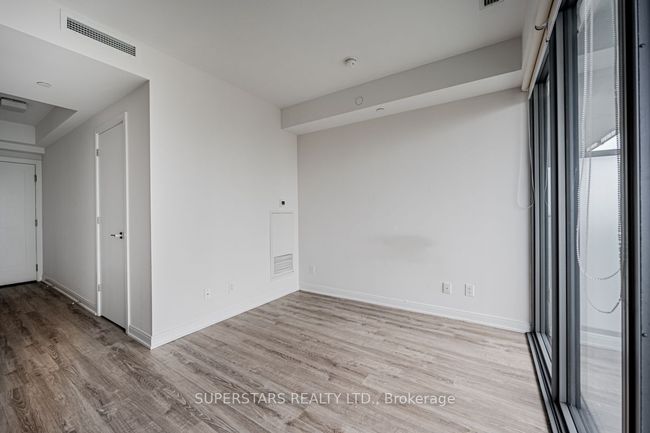 2413 - 50 Charles St E, Condo with 0 bedrooms, 1 bathrooms and null parking in Toronto ON | Image 13
