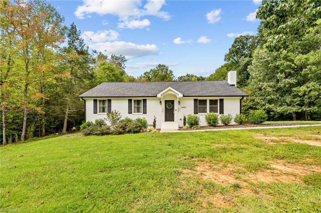 Bronco Ln, Summerfield, NC 27358