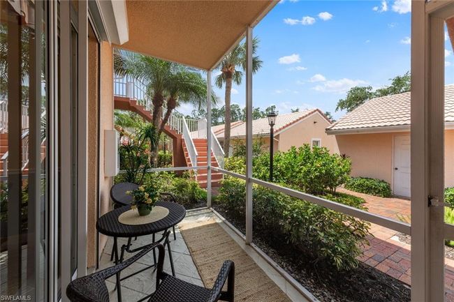 APT-5401 - 1972 Cascades Dr, Condo with 3 bedrooms, 2 bathrooms and 1 parking in NAPLES FL | Image 5