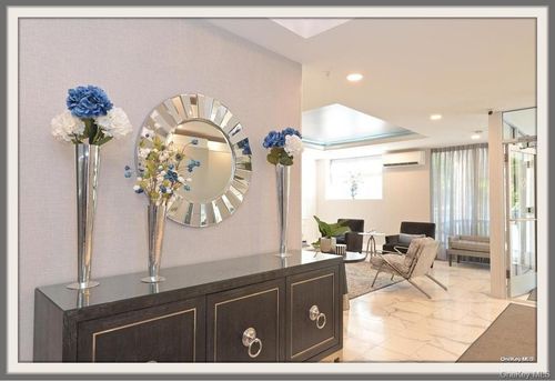 apt-2a-320 E Shore Rd, Great Neck, NY, 11023-1738 | Card Image