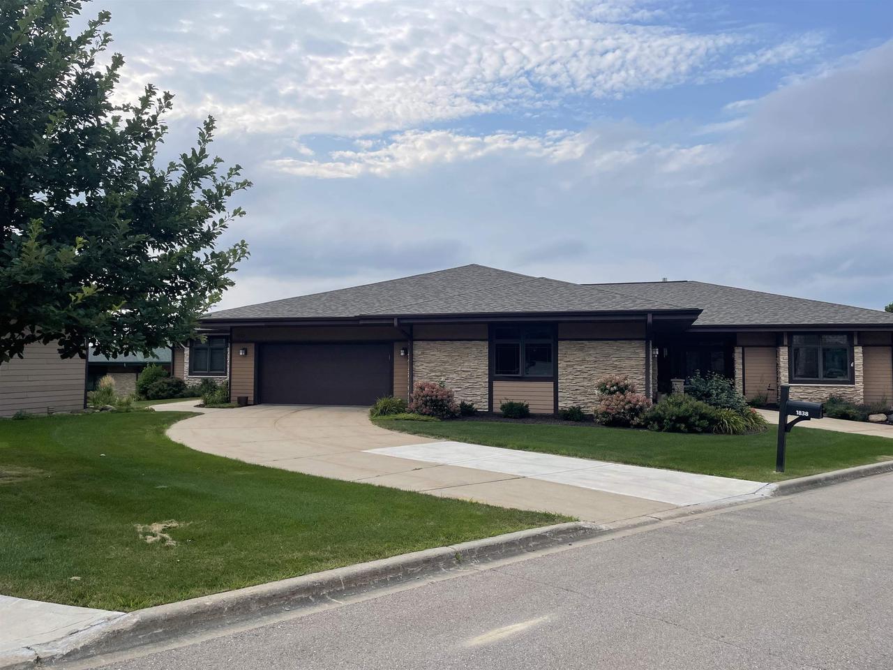 Breezy Trl, Verona, WI 53593 #1
