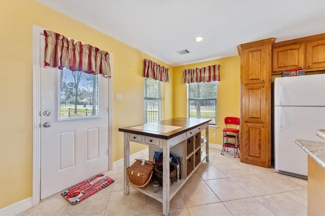Guest house dining area | Image 43