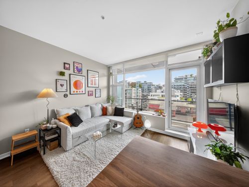 704-123 W 1st Ave, Vancouver, BC, V5Y0E2 | Card Image