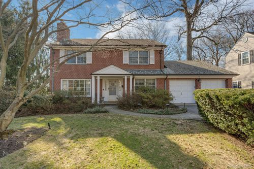 48 Highland Cir, Yonkers, NY, 10708-5909 | Card Image