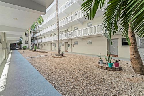 apt-103g-330 Se 2nd St, Hallandale Beach, FL, 33009-5607 | Card Image