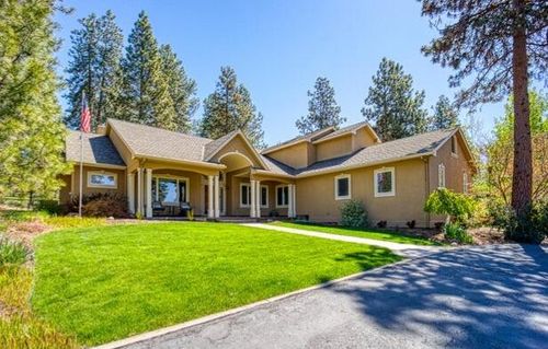 11629 Merganser Rd, Klamath Falls, OR, 97601-8625 | Card Image