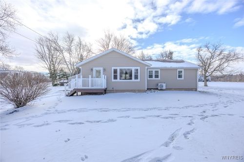 3582 Upper Mountain Rd, Sanborn, NY, 14132-9433 | Card Image