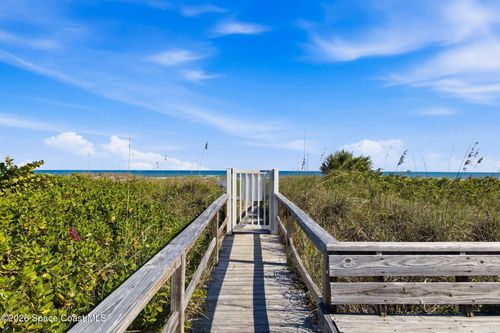 226-4800 Ocean Beach Blvd, Cocoa Beach, FL, 32931-3752 | Card Image