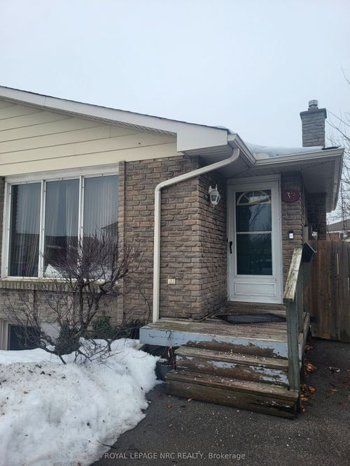 lower-32 Mcdougall Dr, Thorold, ON, L2V4C4 | Card Image