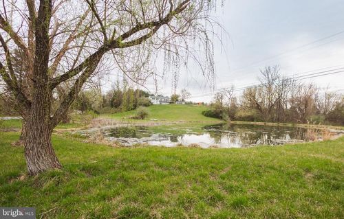 5092 Paynes Ford Rd, Kearneysville, WV, 25430-4833 | Card Image