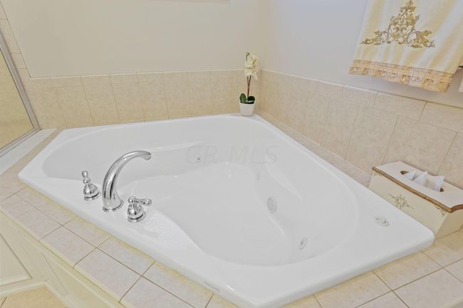 Owner's Suite: Bathroom | Image 42